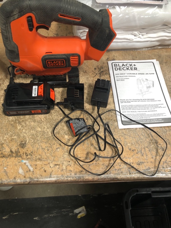 Photo 2 of BLACK+DECKER 20V MAX* POWERCONNECT Cordless Jig Saw (BDCJS20C)
