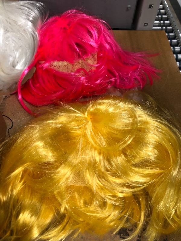 Photo 2 of 9 Pieces Short Bob Hair Wigs Multicolored Cosplay Costume Wig Daily Party Hairpiece for Women Girls(Green, Dark Green, white. yellow, pink, 2 Light Gold, 2 orange)
***Stock photo only for reference, see next*** 
