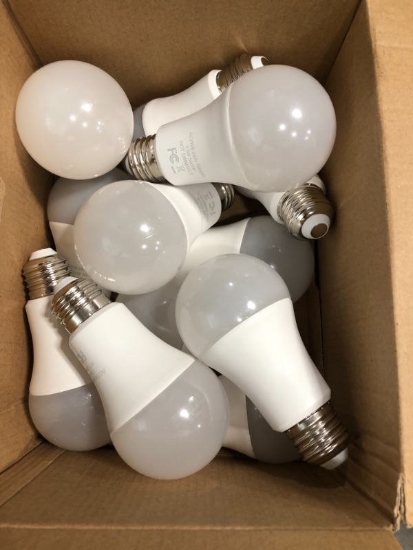 Photo 2 of 12 LED Light Bulbs 100W Equivalent 1500 Lumens