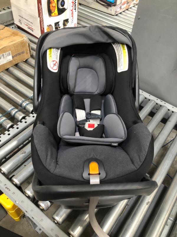 Photo 2 of Chicco KeyFit 35 Infant Car Seat

