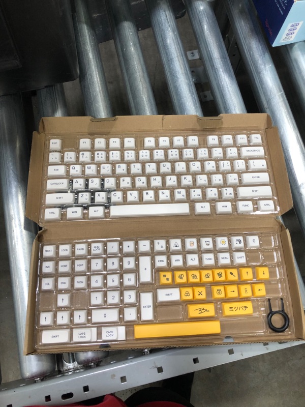 Photo 1 of PBT Keycaps 137 Keys Dye-Sublimation Keycaps XDA Profile Japanese Keycaps for Cherry Gateron MX Switches Mechanical Keyboards

