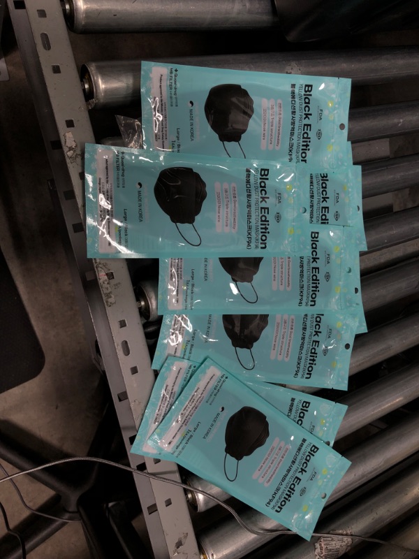 Photo 1 of [Pack of 10pcs+ 1 pcs Lanyard] KF94 Black Mask for Adult Made in Korea, Individually Packaged, 1pcs Mask Lanyard Strap Included [Made in Korea]