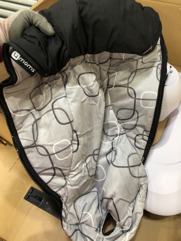 Photo 1 of 4moms mamaRoo 4 Plush- Silver
