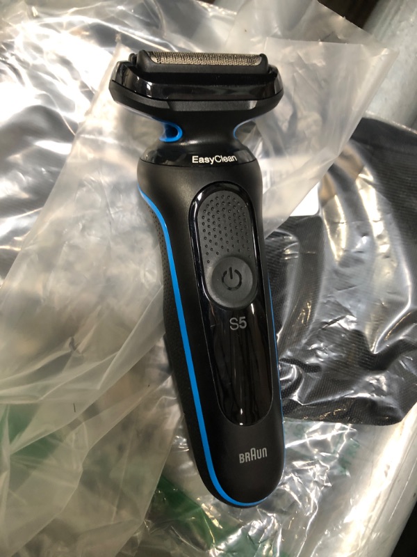 Photo 2 of Braun Electric Razor for Men, Series 5