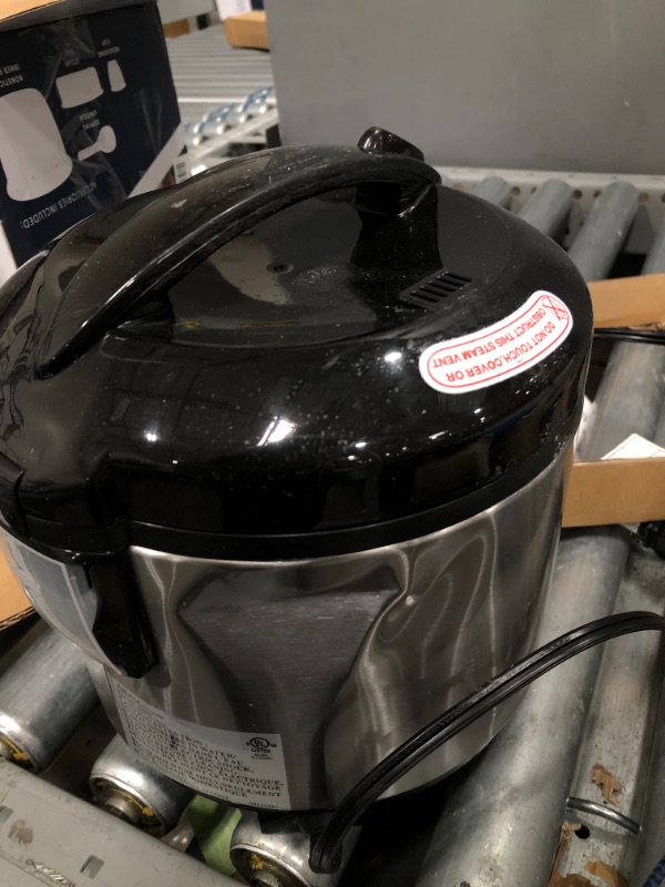 Photo 1 of Aroma Housewares ARC-954SBD Rice Cooker, 4-Cup Uncooked 2.5 Quart, Professional Version
