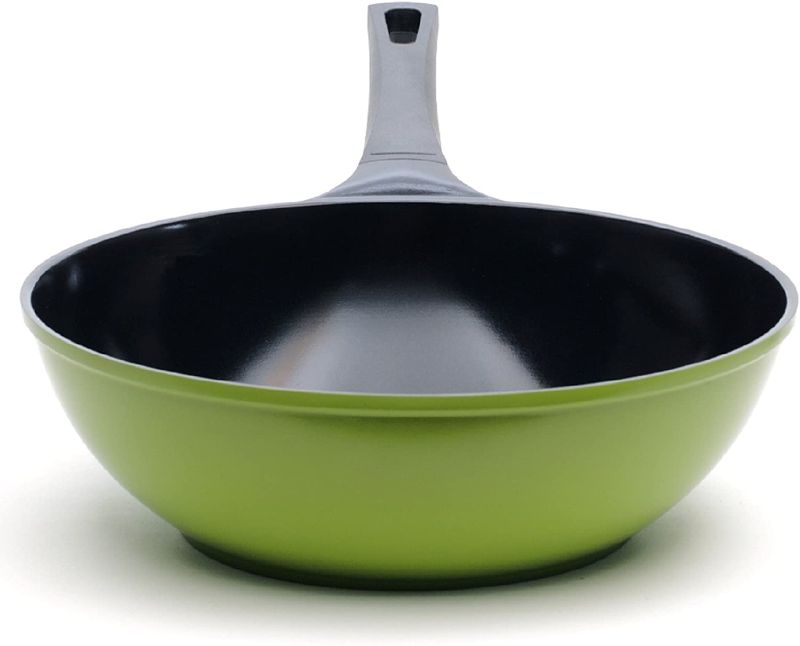 Photo 1 of **USED**

Ozeri 12" Green Earth Wok Smooth Ceramic Non-Stick Coating (100% PTFE and PFOA Free), 12-Inch
