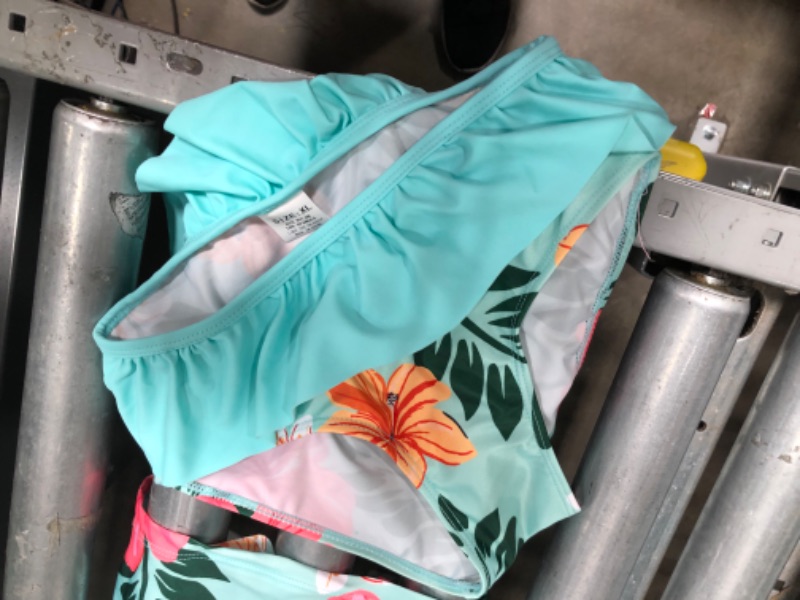 Photo 2 of Lovekider Little Girls Swimsuits Two Pieces Swimwears Rash Guard Set Long Sleeve UPF50+ Bathing Suit for Beach 2-10T, XL
 **Stock Photo Is Only For the Reference 
