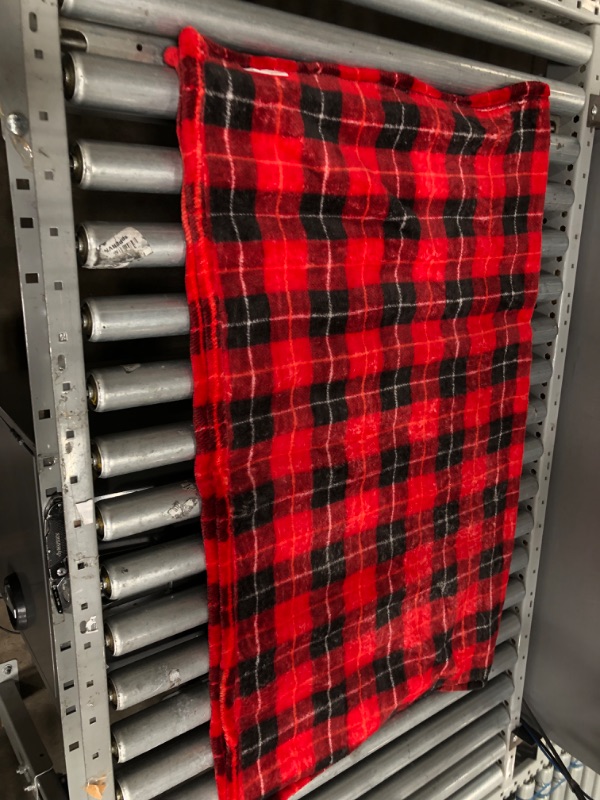 Photo 2 of BEDELITE Fleece Throw Blanket for Couch Sofa Bed, Buffalo Plaid Decor Red and Black Checkered Blanket, Cozy Fuzzy Soft Lightweight Throw Blanket for Spring and Summer, 4 ft, 3 ft 3 inch
**Stock Photo Is Only For the Reference 
