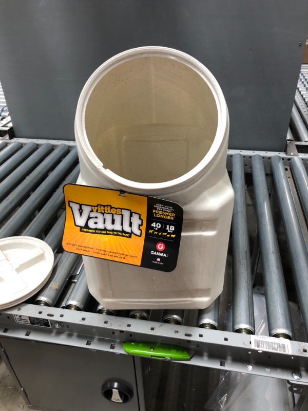 Photo 2 of Gamma2 Vittles Vault Stackable Pet Food Storage, 40-lb
**USED* **DIRTY**