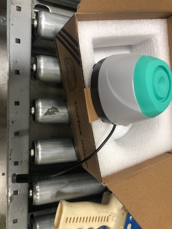Photo 2 of LARKSCI Mini Vortex Mixer 50ml 4000rpm Lab Vortex Shaker Touch Function 10w 4.5mm Orbital Diameter Portable Mixer For Tattoo Ink, Gel Polish, Eyelash Adhesives, Paints, Test Tubes and Centrifuge Tubes
