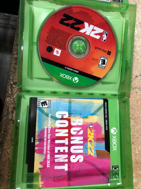 Photo 3 of NBA 2K22: 75th Anniversary Edition - Xbox Series X

