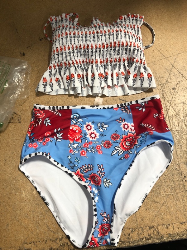 Photo 2 of Floral Print Ruffle Hem Scrunched High Waisted Bandeaux Bikini Set MEDIUM.
