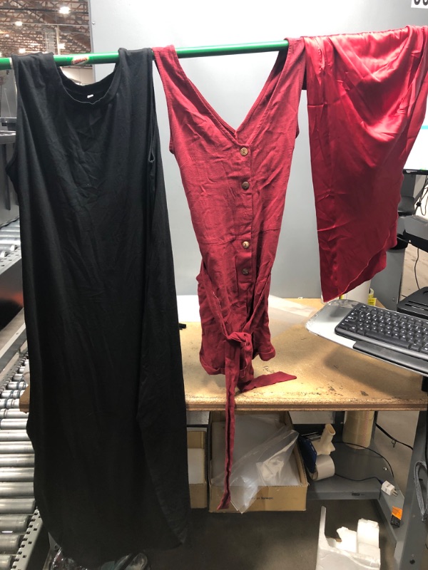 Photo 1 of BUNDLE OF USED WOMENS CLOTHING... 3
LONG BLACK COTTON PULLOVER DRESS, LARGE. RED JUMPER (MISSING BUTTON) SIZE MED, RED SLIP (SMALL TEAR) SIZE SMALL