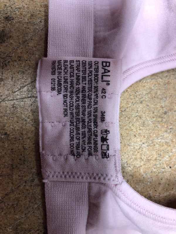 Photo 3 of Bali Comfort Revolution Wireless Bra, Full-Coverage Wirefree Bra, Wireless Everyday Bra with Cool Comfort Fabric 42C