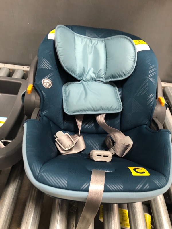 Photo 5 of Century Carry On 35 Lightweight Infant Car Seat, Splash