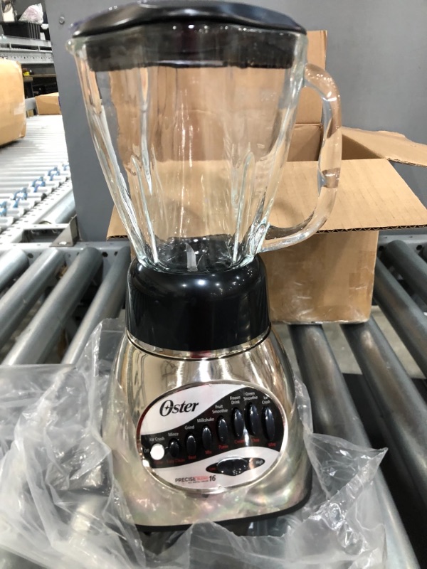 Photo 2 of **USED**

Oster® Classic Series 16 Speed Blender With 5-cup Glass Jar, Brushed Nickel
