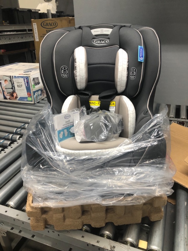 Photo 2 of Graco Extend2Fit Convertible Car Seat | Ride Rear Facing Longer with Extend2Fit, Redmond