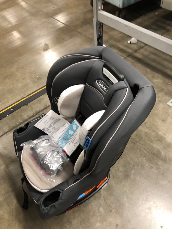 Photo 1 of Graco Extend2Fit Convertible Car Seat | Ride Rear Facing Longer with Extend2Fit, Redmond
