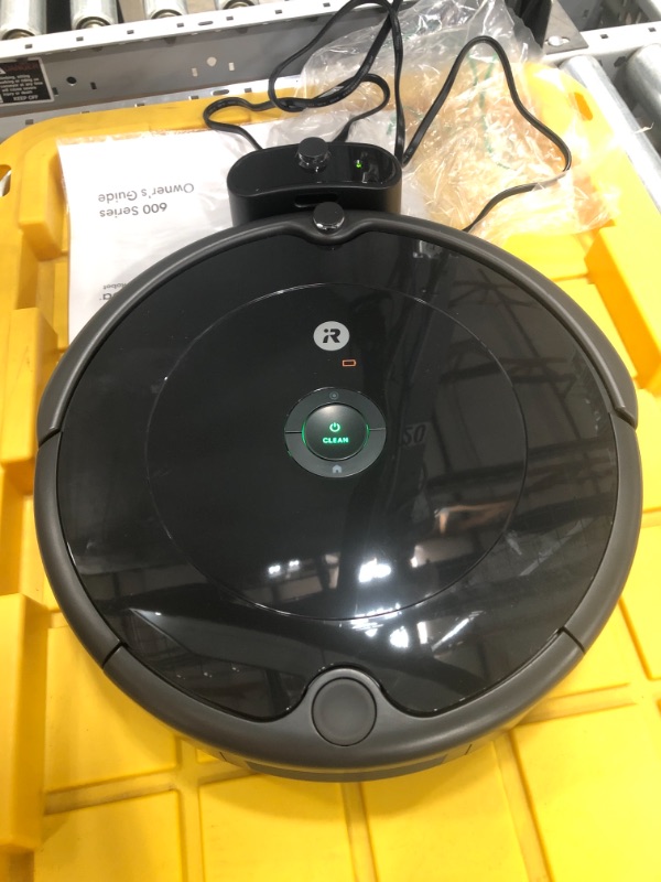 Photo 3 of iRobot Roomba 692 Robot Vacuum-Wi-Fi Connectivity, Personalized Cleaning Recommendations, Works with Alexa, Good for Pet Hair, Carpets, Hard Floors, Self-Charging, Charcoal Grey