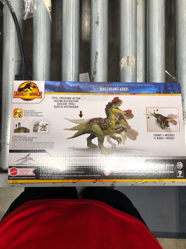 Photo 3 of Jurassic World: Dominion Massive Action Yangchuanosaurus Dinosaur Attack Motion Figure

