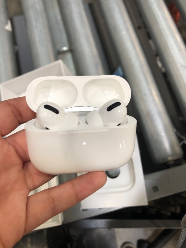 Photo 3 of slightly used**Apple AirPods Pro with MagSafe Wireless Charging Case (Latest Model)
