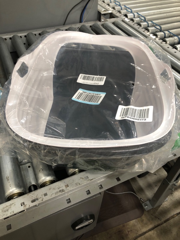 Photo 1 of Arm & Hammer Large Rimmed Litter Pan
