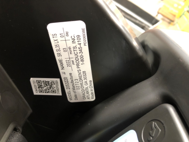 Photo 4 of Graco snuglock 35 lx infant car seat