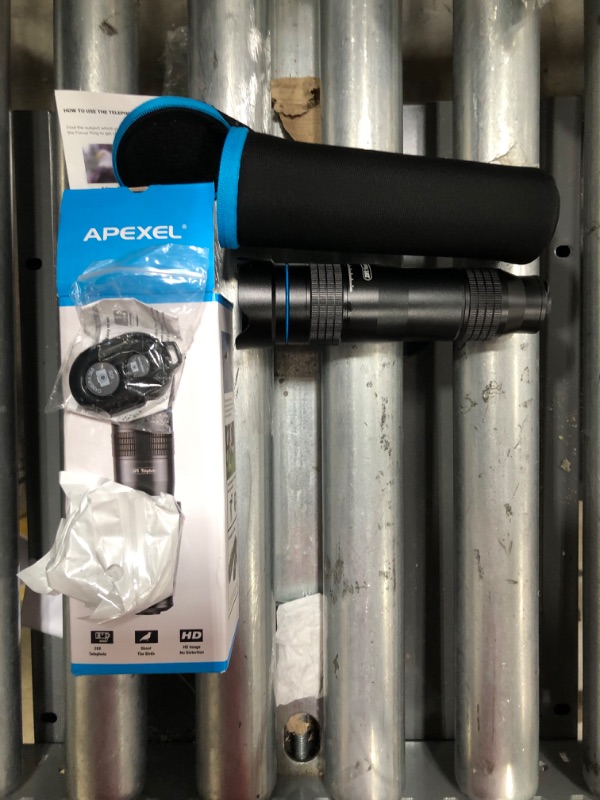 Photo 1 of APEXEL High Power 28x HD Phone Telephoto Lens with Remote Shutter Works with iPhone X/XR Samsung Pixel Android Any Smartphones
