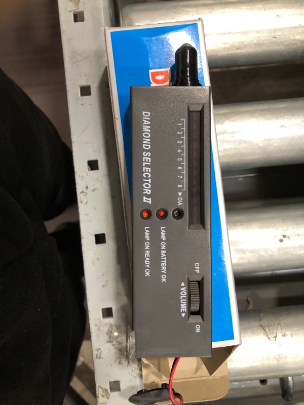 Photo 1 of High Accuracy Diamond Tester Professional Diamond Tester Pen Jeweler Tool for Novice and Expert - Diamond Selector II 9V Battery Included(Black Diamond Testers)