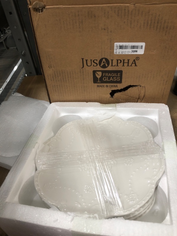 Photo 3 of ***4 Pack*** Dinner Plates 9.84inch Dinner Plates Lightweight Ceramic Plate for Steak Salad Pasta and Dessert Dishes Dishwasher Microwave Safe Dishes Set Dinner Plate (Color : White, Size : Medium)