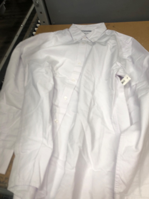 Photo 2 of ***Size: Medium, White*** Amazon Essentials Men's Regular-Fit Long-Sleeve Oxford Shirt