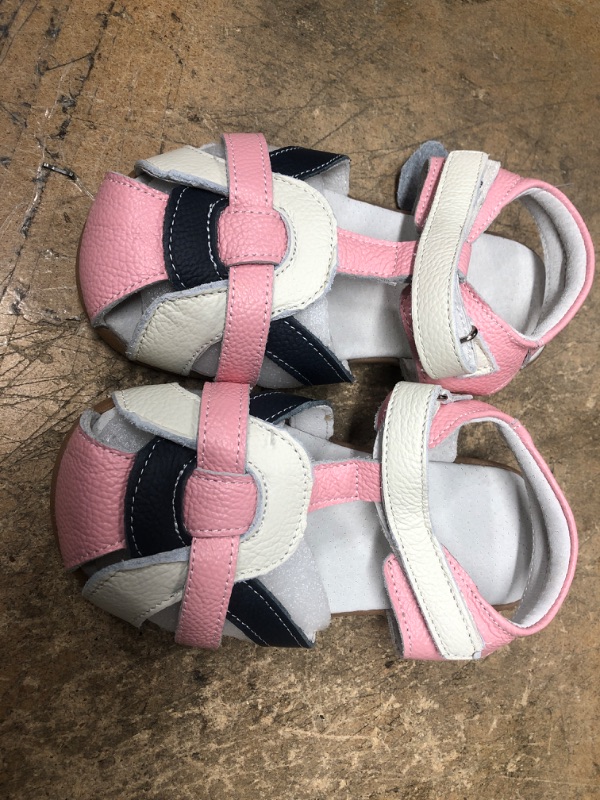 Photo 2 of ***Size: 32*** Zodanni Kids Lightweight Ankle Strap Flat Sandals Children School Fashion Closed Toe Leather Sandal Breathable Shoes