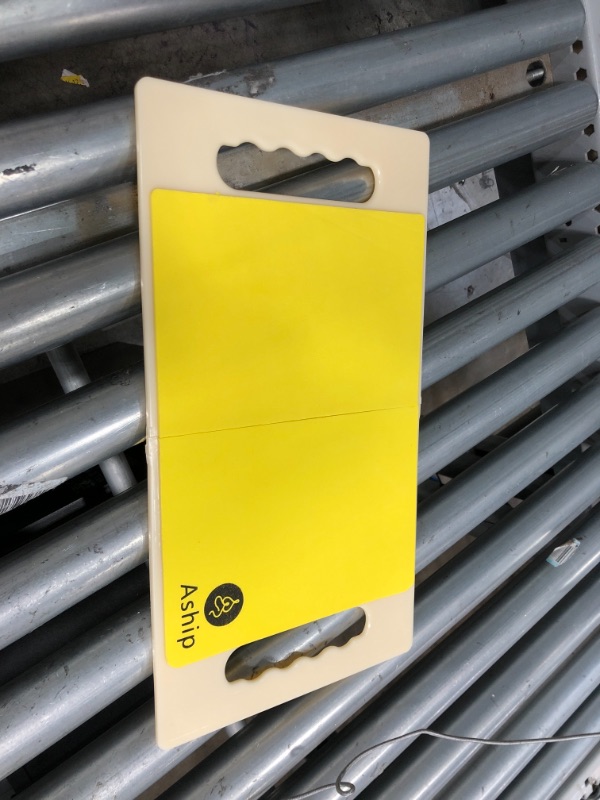 Photo 1 of Aship Upgrade Rebreakable Training Board with Handles Martial Arts Target Board Strong Practice Board Easy to Assemble Karate Breaking Board for Adults and Kids