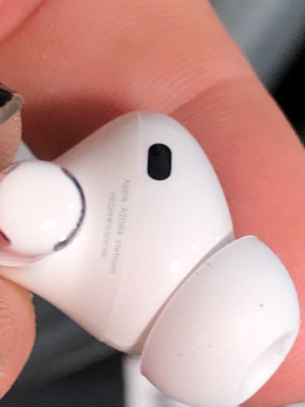 Photo 3 of ***NOT FUNCTIONAL*** Apple AirPods Pro Wireless Earbuds with MagSafe Charging Case. Active Noise Cancelling, Transparency Mode, Spatial Audio, Customizable Fit, Sweat and Water Resistant. Bluetooth Headphones for iPhone
