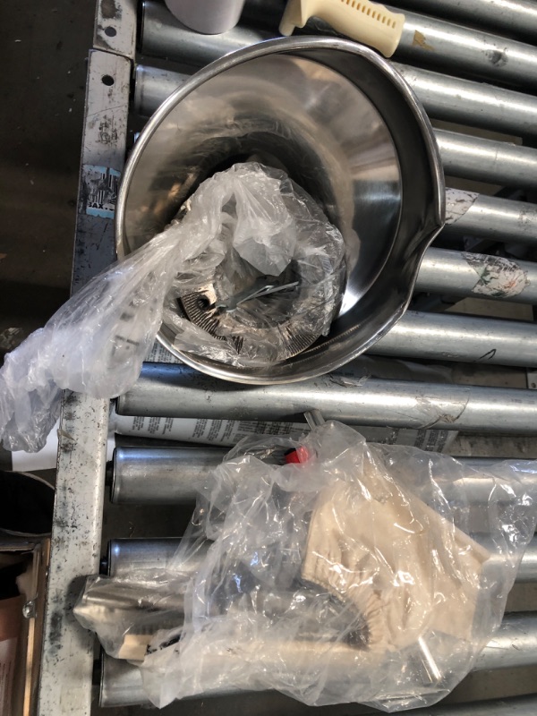 Photo 1 of VEVOR Soybean Grinder Commercial Grinding Machine for Spices 3000W Corn Mill Grinder 50-60 KG/H Stainless Steel Corn Grinder Industrial Flour Milling Machine for Pepper Soybean Peanut Herbs Grains
