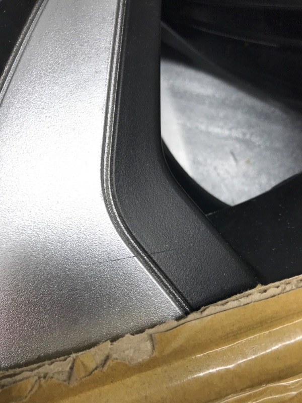 Photo 1 of ***USED***MINOR SCRATCH**QUALITYFIND 16 inch Hubcaps Universal Hubcap Black & Silver Wheel Cover for Cars - Set of 4 - Fits Toyota Honda Volkswagen Chevy Chevrolet Mazda Dodge Ford and Most Cars