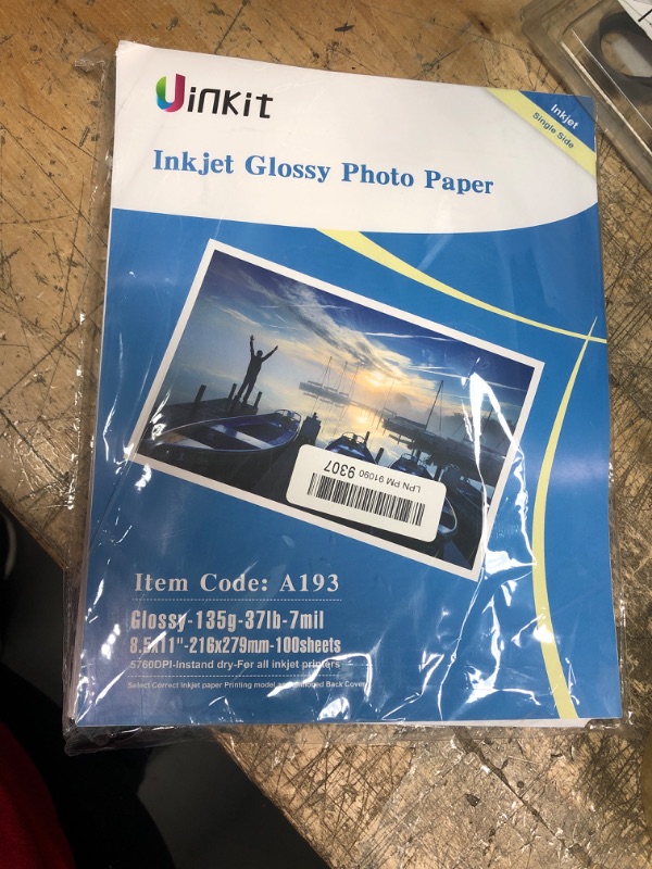 Photo 1 of Thin Inkjet Printer Brochure Flyer Paper Glossy 100 Sheets for DIY Chip Bag 8.5x11 36lb 100 pack Photos Picture For Inkjet Printing letter size A4 Instant Dry 135gsm 8.5 x 11 inches Uinkit