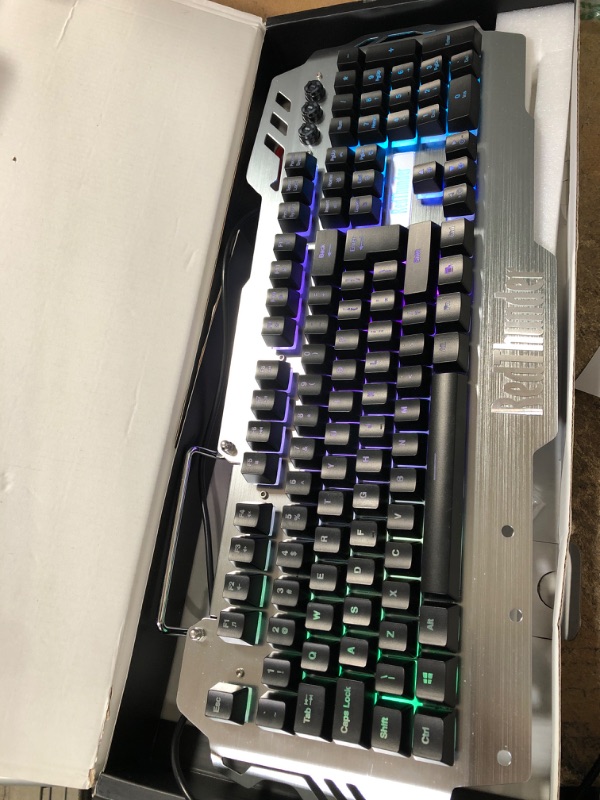 Photo 2 of RedThunder K900 Gaming Keyboard