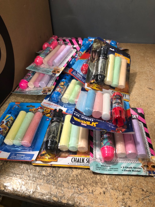 Photo 1 of 15 packs L.O.L Surprise, Paw Patrol, Jurassic World chalk sets