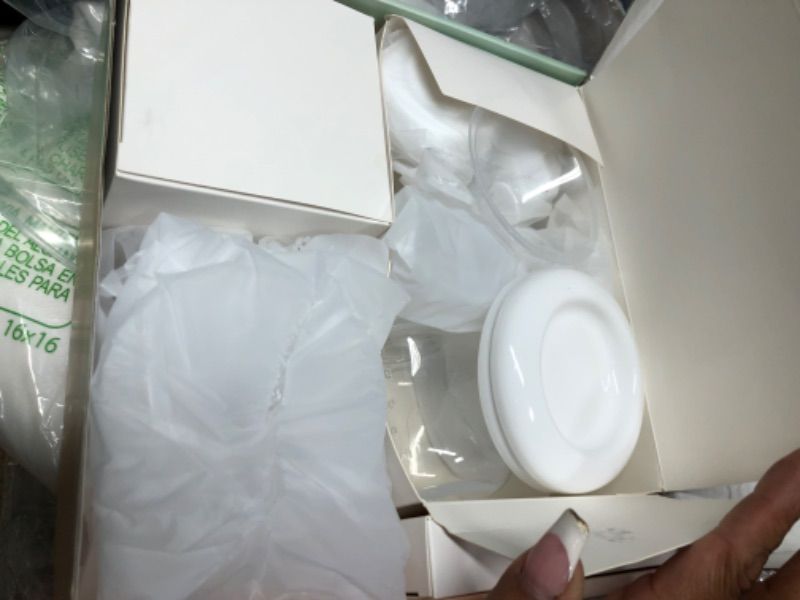 Photo 1 of Electric Double Breast Pump