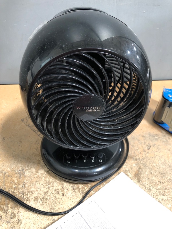 Photo 2 of *TESTED* IRIS USA WOOZOO Oscillating Fan, Vortex Fan, Air Circulation, 3 Speed Settings, 6 Tilting Head Settings, 46ft Max Air Distance, Medium, Black
