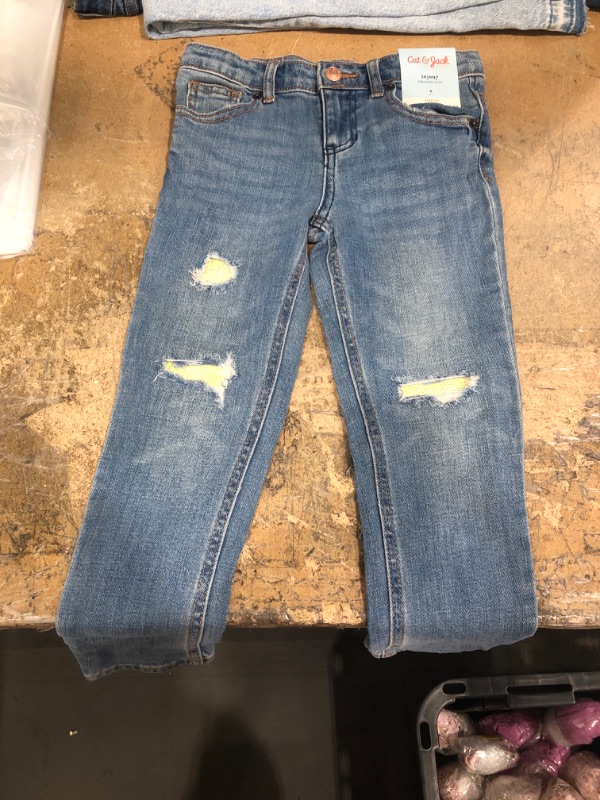 Photo 1 of CAT & JACK KIDS SKINNY JEANS SIZE 6 