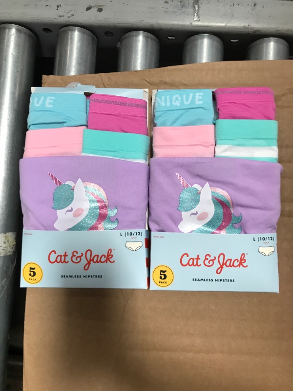 Photo 2 of 2 PACK: Girls' 5pk Unicorn Seamless Hipster - Cat & Jack™ sizes large
