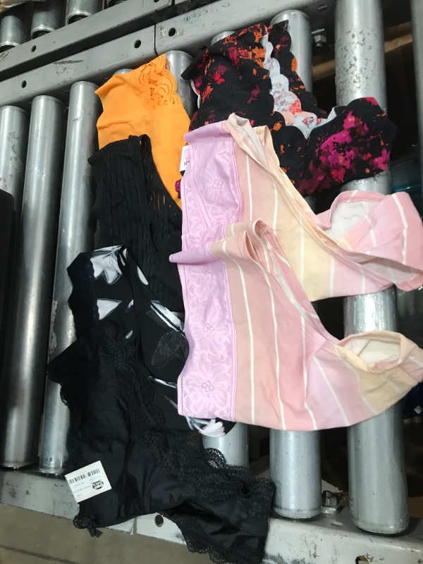 Photo 1 of 7 PACK Mixed lot of womens panties size XL (16)