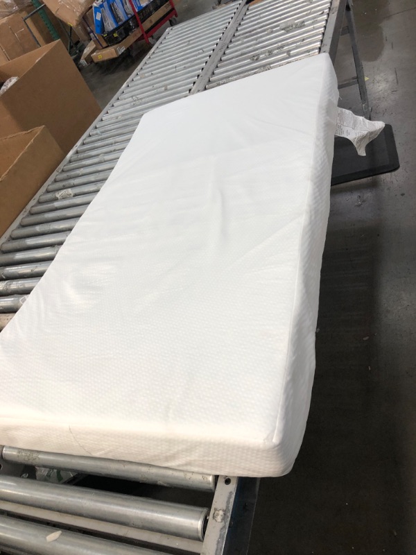 Photo 2 of **not packaged**
Graco Premium Foam Crib & Toddler Mattress – GREENGUARD Gold and CertiPUR-US Certified, 100% Machine Washable, Breathable, and Water-Resistant Cover, Meets All Applicable Category Safety Standards-52x27x5 Inch