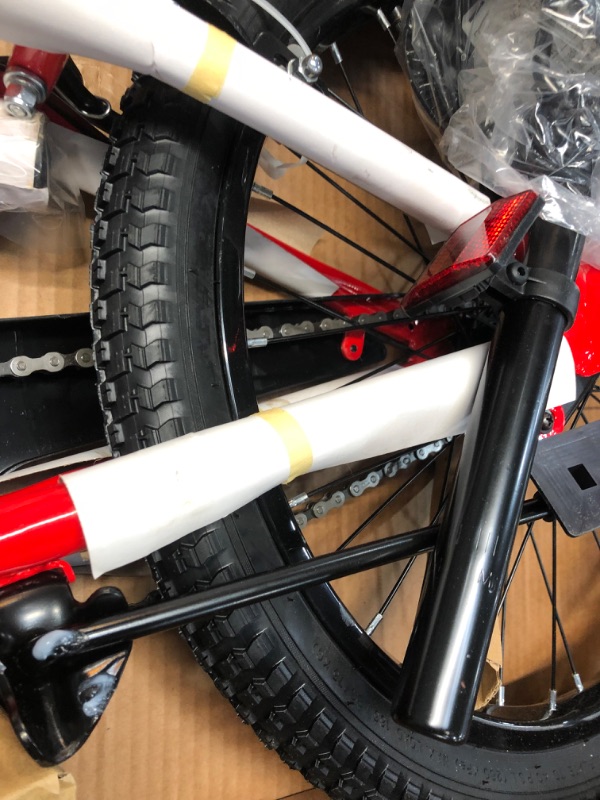 Photo 3 of Schwinn Koen & Elm Big Kids Bike, 20-Inch Wheels, Kickstand Included, Basket or Number Plate, Ages 7-13 Years Old, Rider Height 48-60-Inches 20-Inch Wheels Red