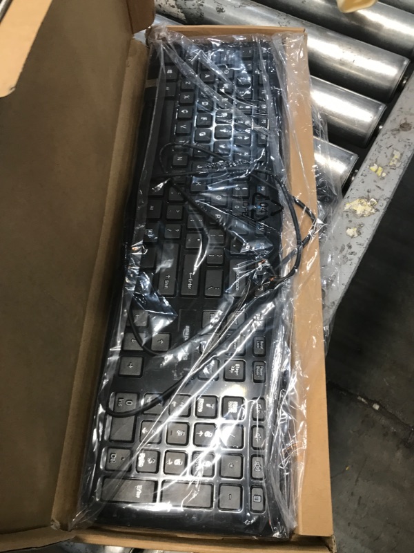 Photo 1 of USED Amazon Basics Low-Profile Wired USB Keyboard with US Layout (QWERTY), Matte Black