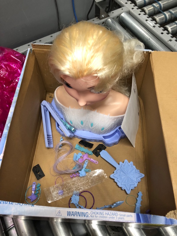 Photo 2 of **ACCESSORIES INCOMPLETE**
Disney Frozen Deluxe Elsa Styling Head, Blonde Hair, 30 Piece Pretend Play Set, Wear and Share Accessories, by Just Play Elsa- 30 Piece