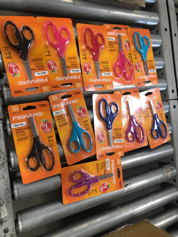 Photo 1 of 11 PACK*
FISKARS KIDS SCISSORS MULTI COLOR