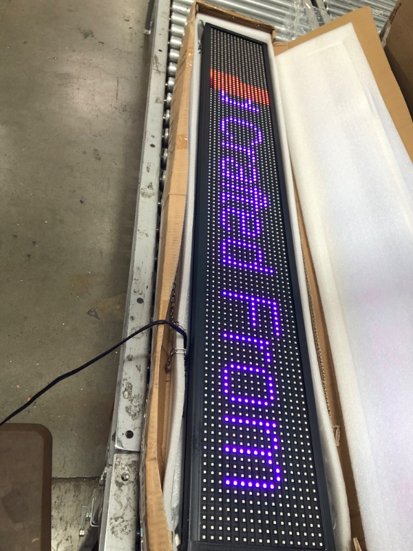 Photo 4 of VEVOR LED Scrolling Sign LED Display Board 40 x 9 in 7 Color P6 Electronic Sign
